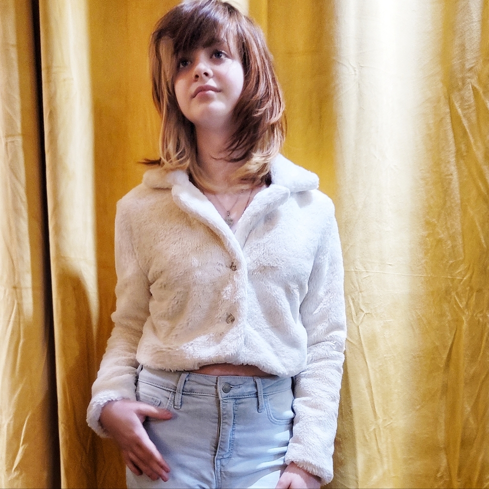 Knitworks Girls 10 Faux Fur White Crop Jacket